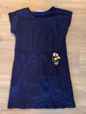 HANNA Andersson girls navy dress w/colorful Floral pocket Size 120 cm 6 7